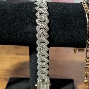 Elegant Silver Bracelet